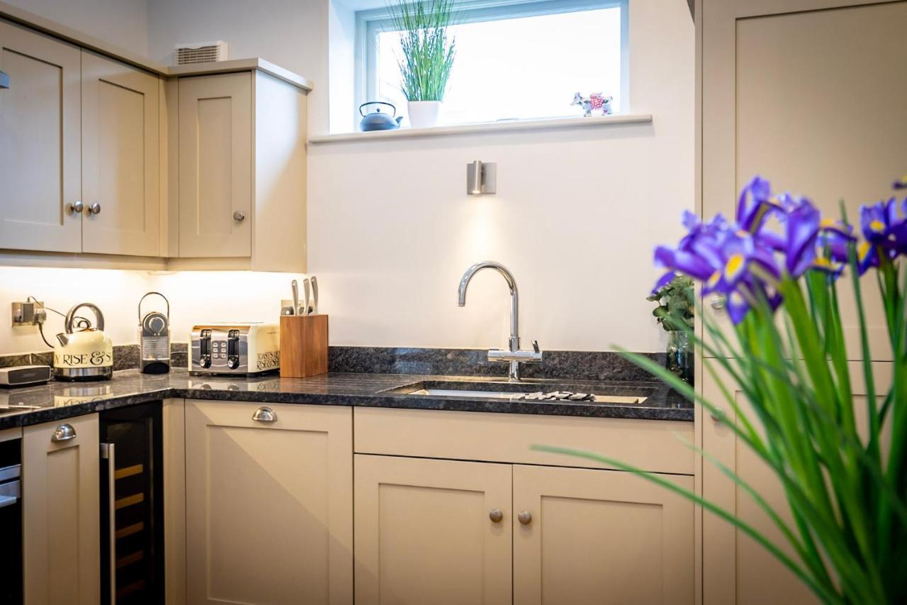 One Clementhorpe Maltings Apartment York Bagian luar foto